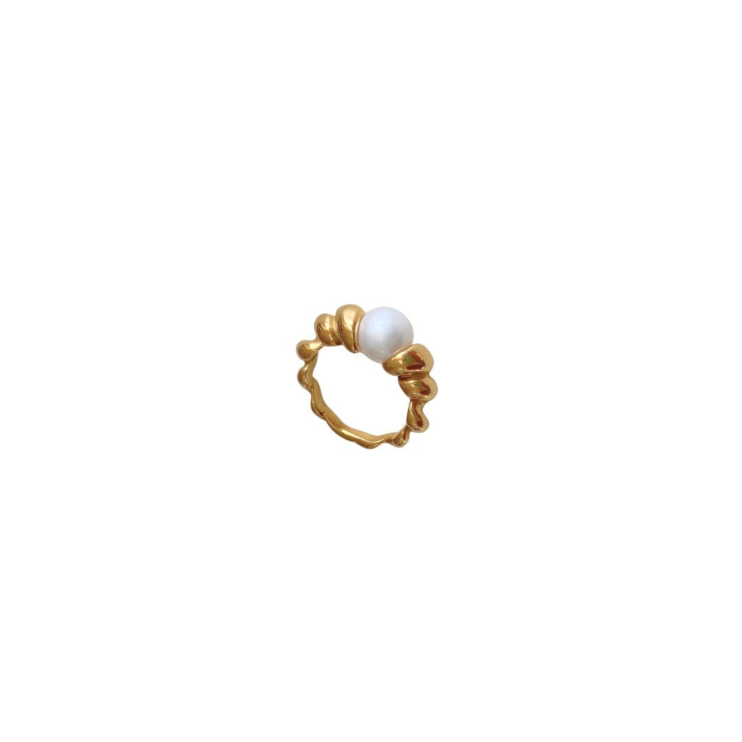Anillo geométrico con perla